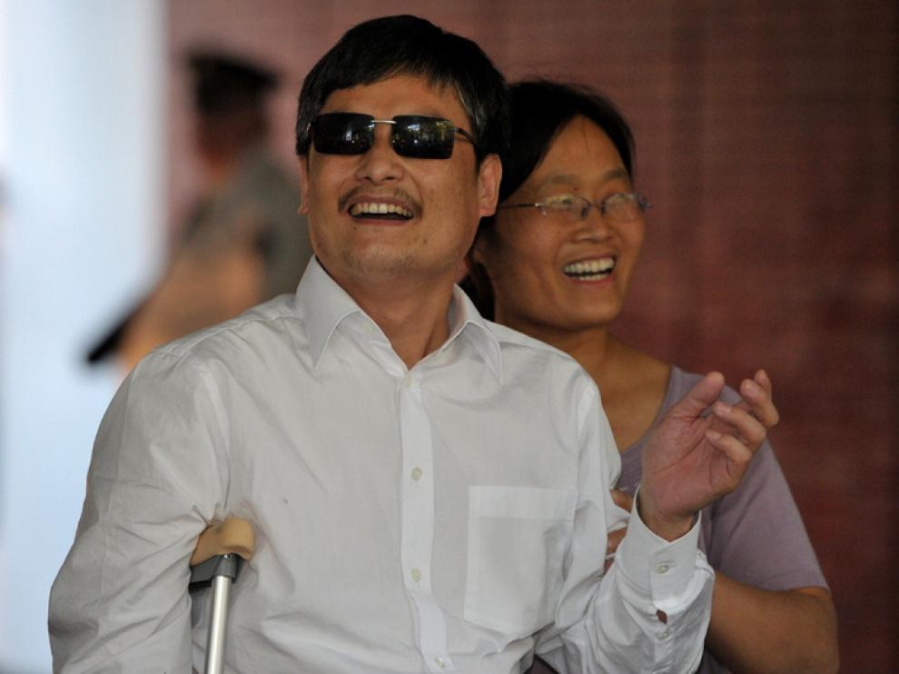 Chen Guangcheng y su mujer, ya en Estados Unidos
