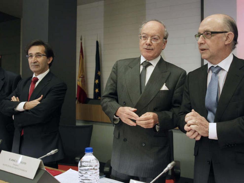 Saz junto a Montoro en la presentación del balance