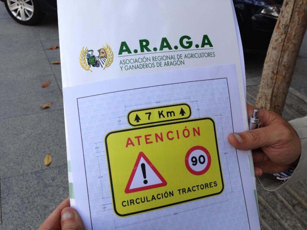 Imagen de las señales que se instalarán en la A-68
