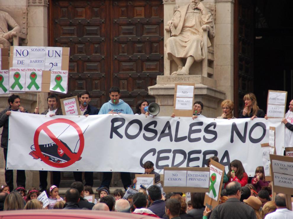 Manifestación de los vecinos de Rosales del Canal