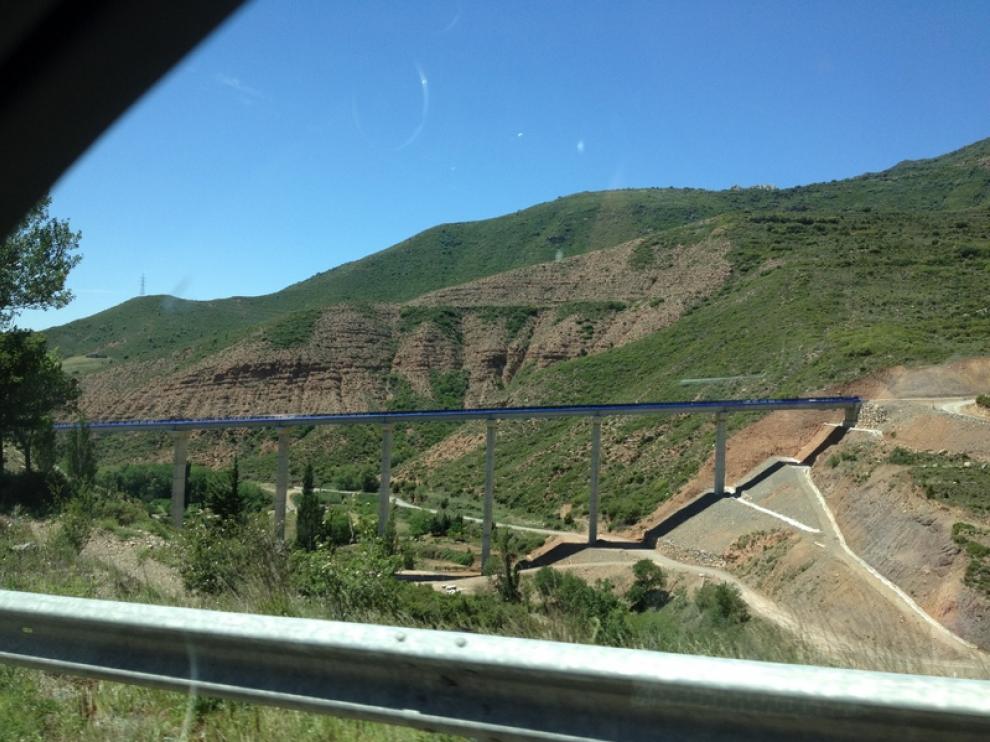 El viaducto del río Isuela es el más largo de todo el trazado con 320 metros