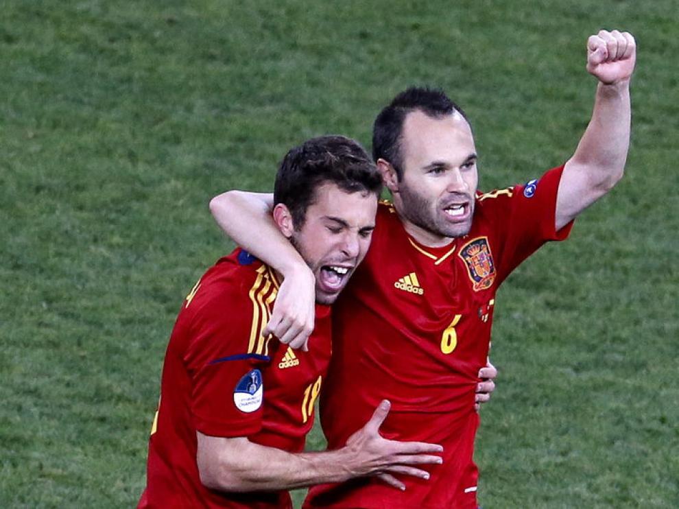 Andrés Iniesta y Jordi Alba se quedan fuera de la convocatoria