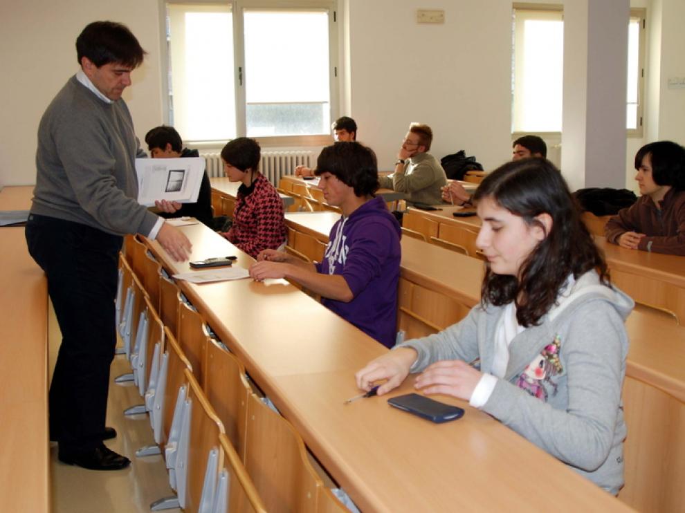 Estudiantes universitarios
