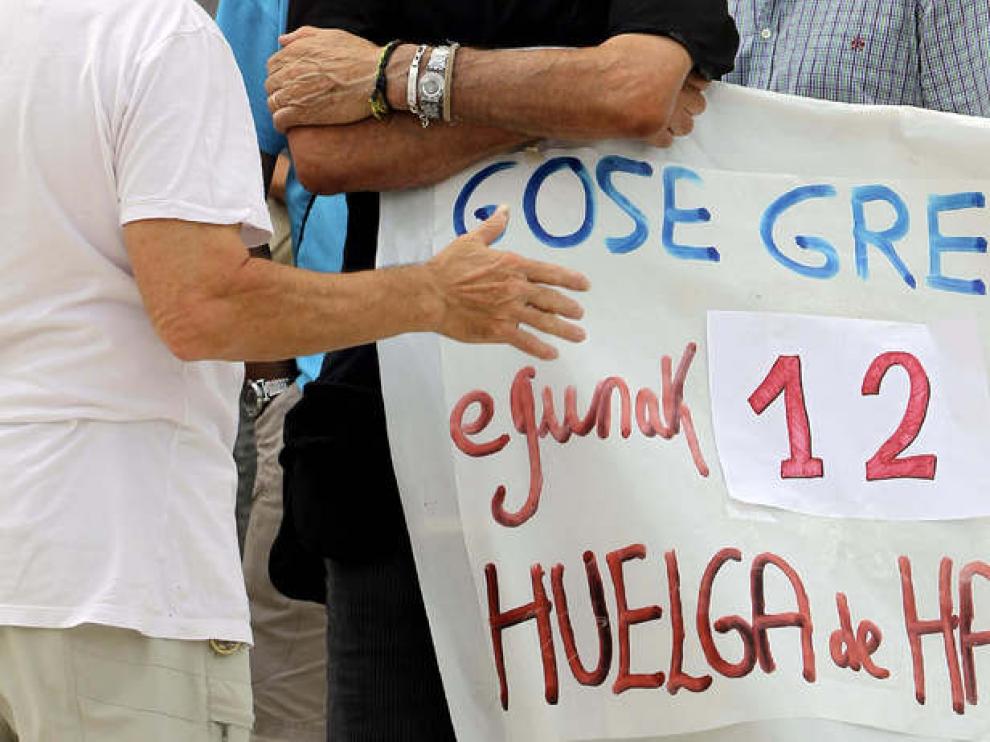 Pancarta en apoyo a Iosu Uribetxebarría