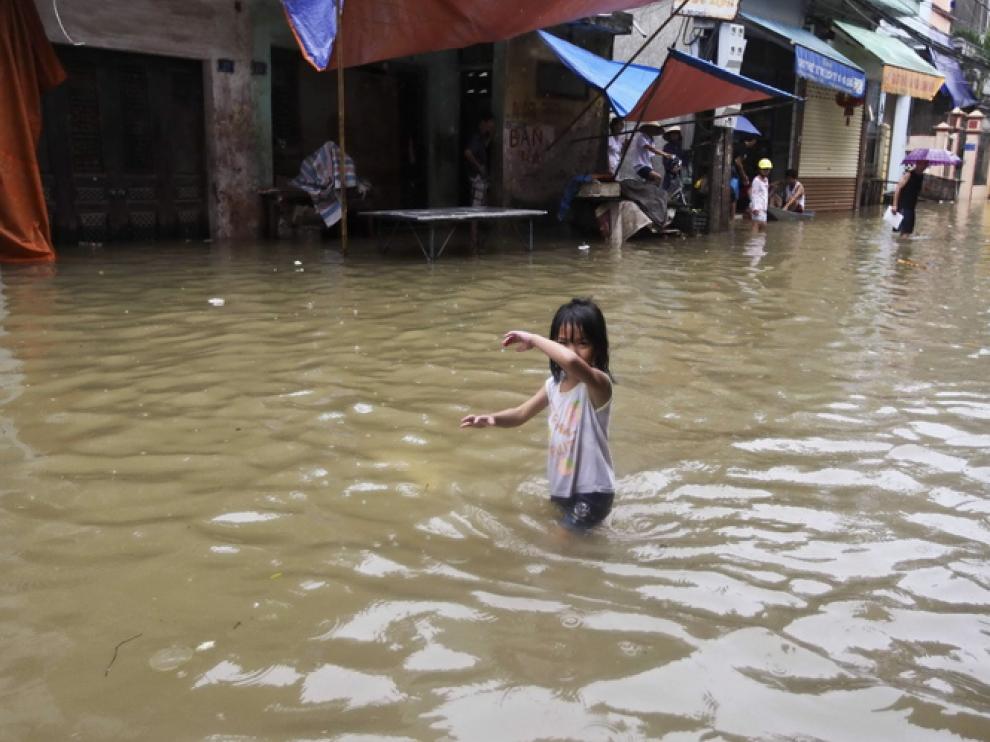 La tormenta tropical 'Kai Tak' ha producido inundaciones en el norte de Vietnam.