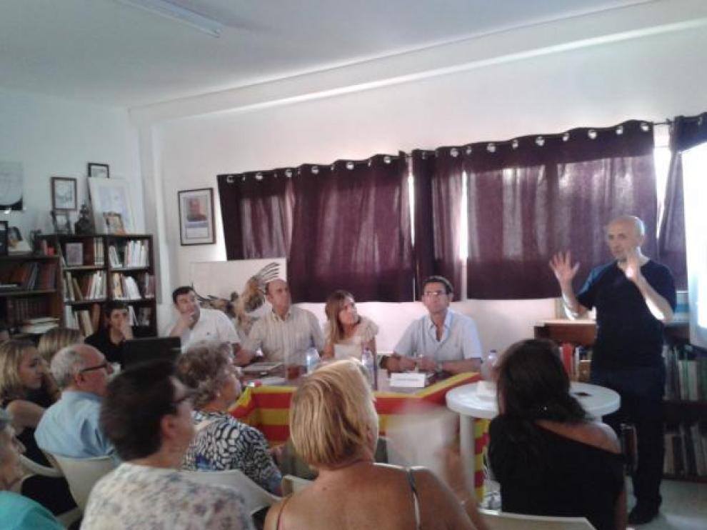 Inauguración de la Biblioteca 'Félix Romero' en Lechago