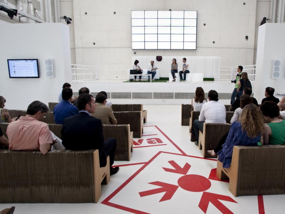 Foto de arvhico de una charla para emprendedores en Zaragoza Activa