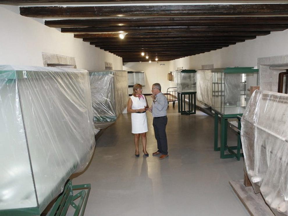 Visita al museo de la presidenta de la Diputación Provincial de Teruel, Carmen Pobo