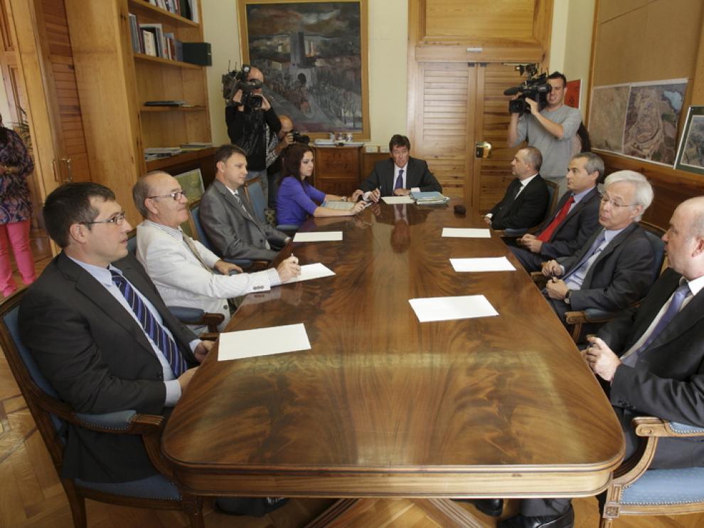 Aliaga, en su reunión con los empresarios del carbón