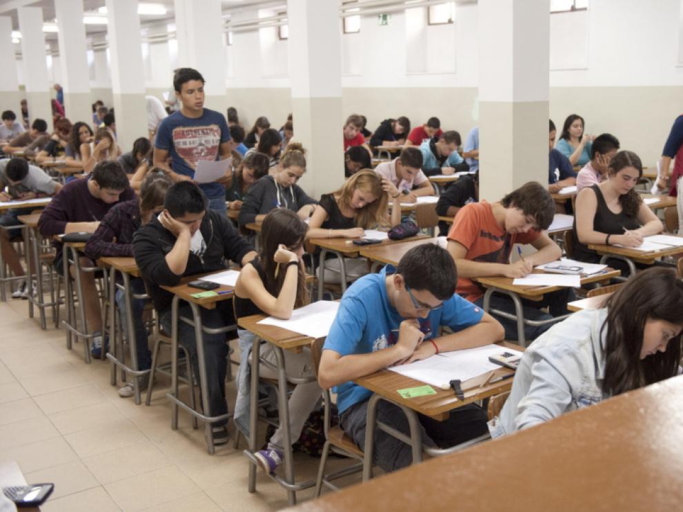 Exámenes de septiembre en el instituto Goya