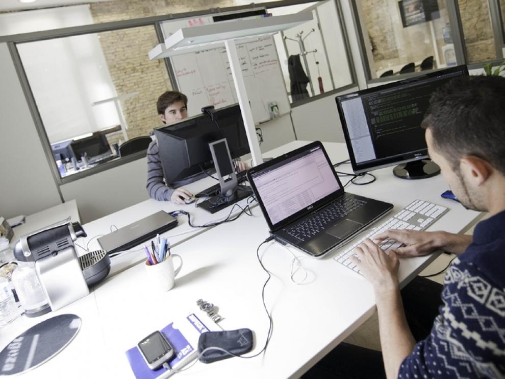Javier Gonzalo y Jesús Monzón, emprendedores zaragozanos y creadores de Microhealth