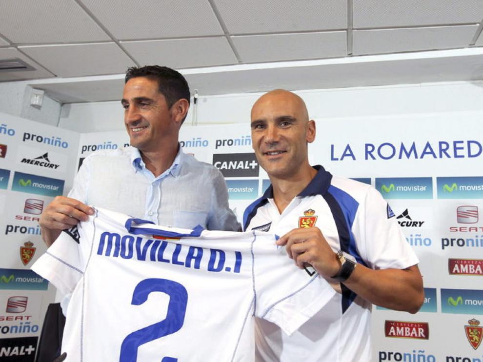 Movilla, junto a Jiménez, con su camiseta del R.Zaragoza