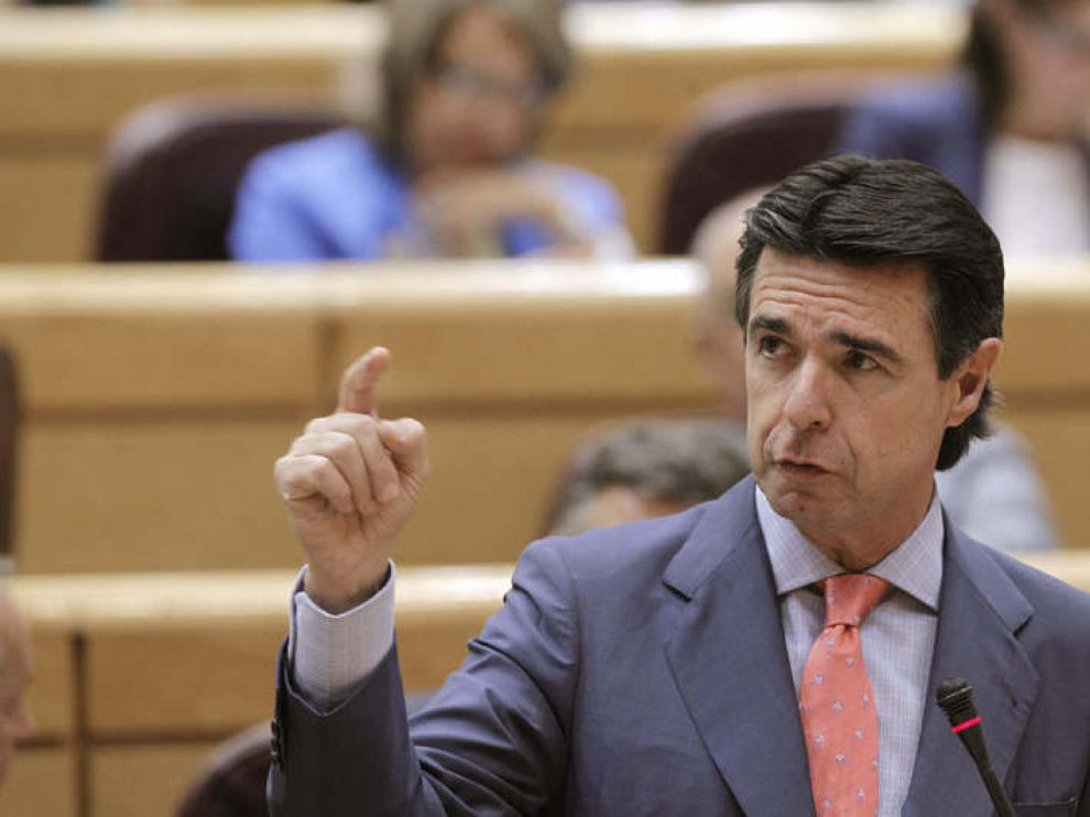 El ministro de Industria