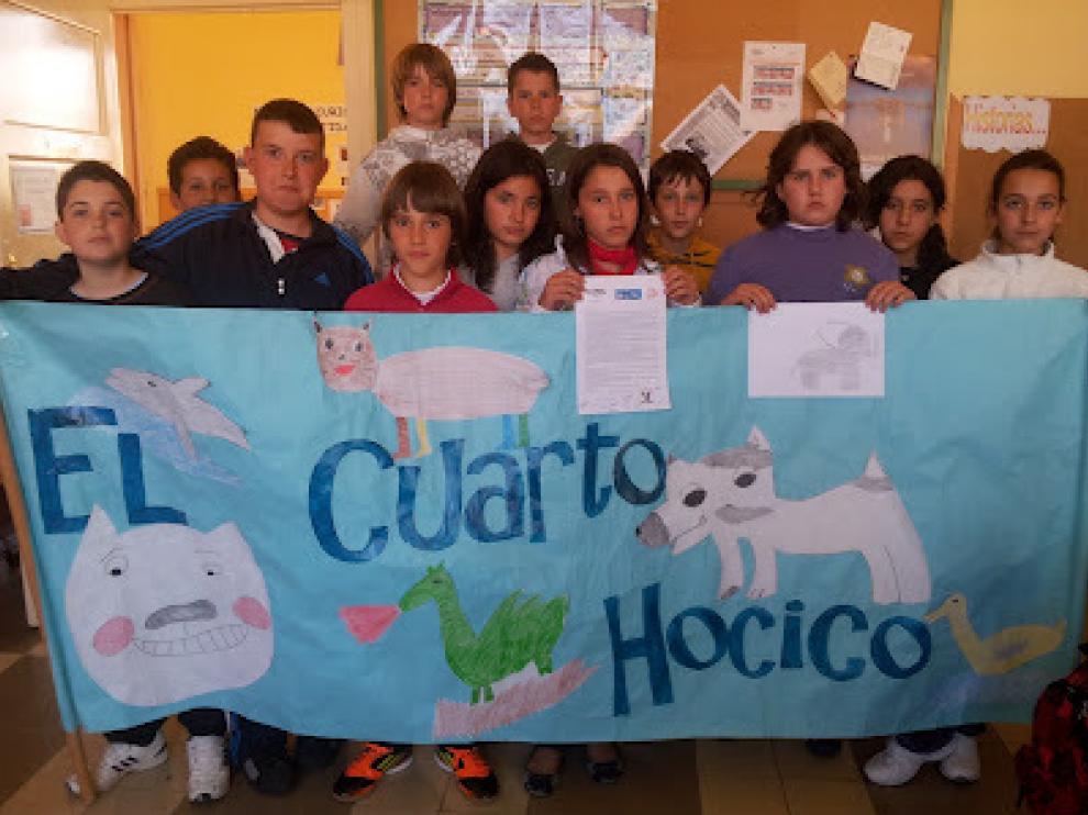 Una protectora de animales dirigida por niños de Muel suscita el interés internacional