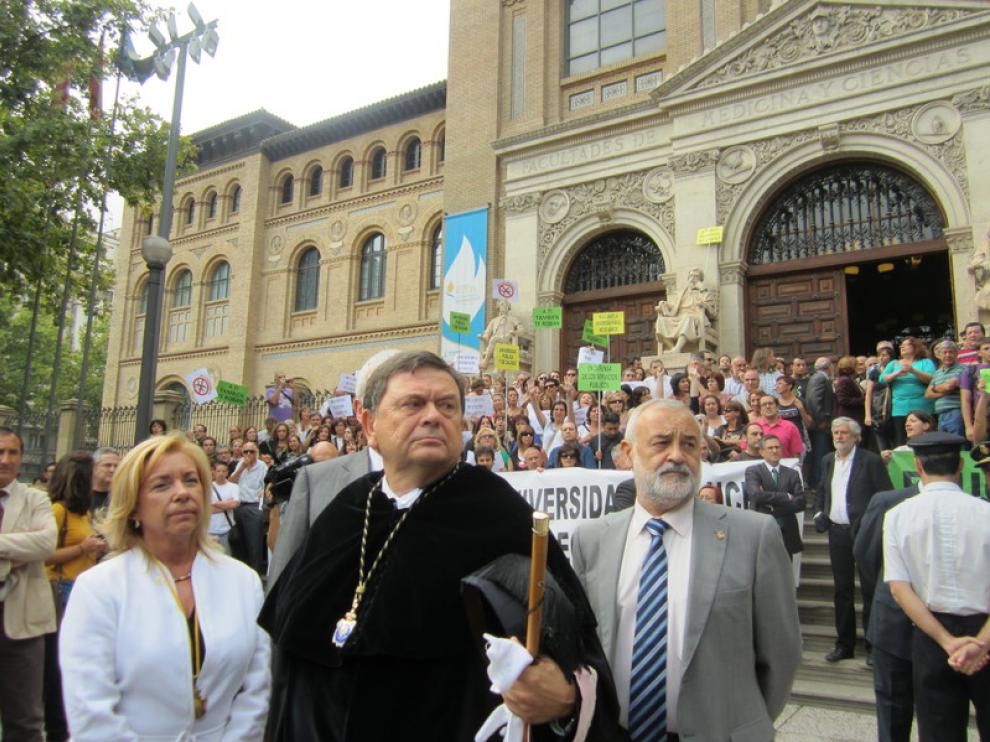 Manifestación en la apertura del curso de la UZ