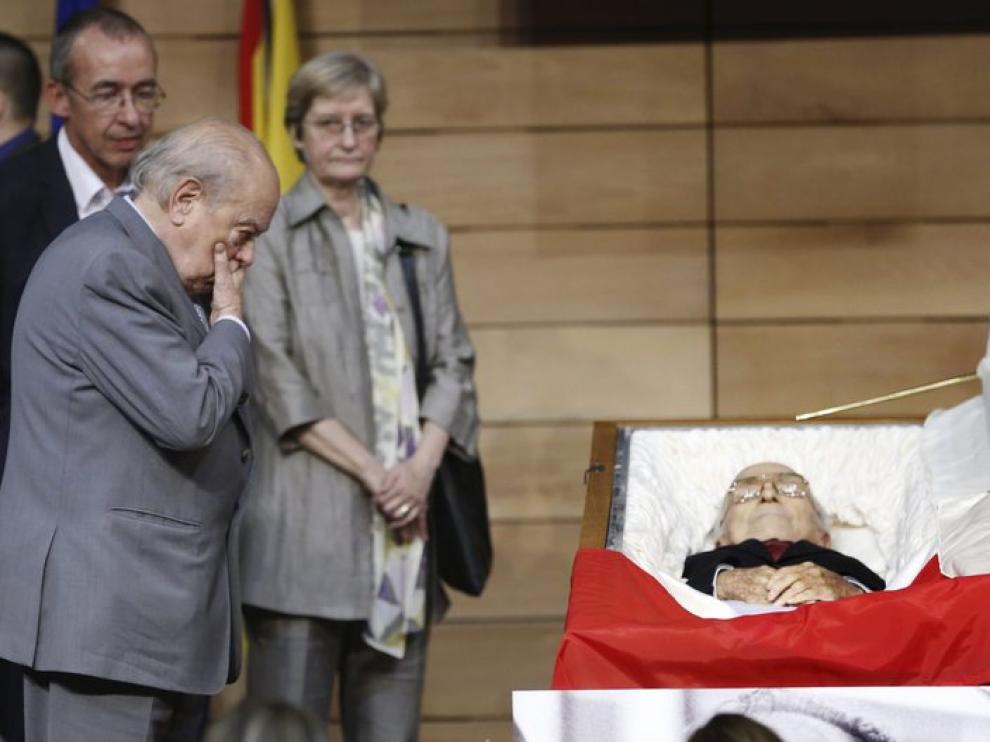 Jordi Pujol ha sido una de las personalidades que han asistido a su despedida.