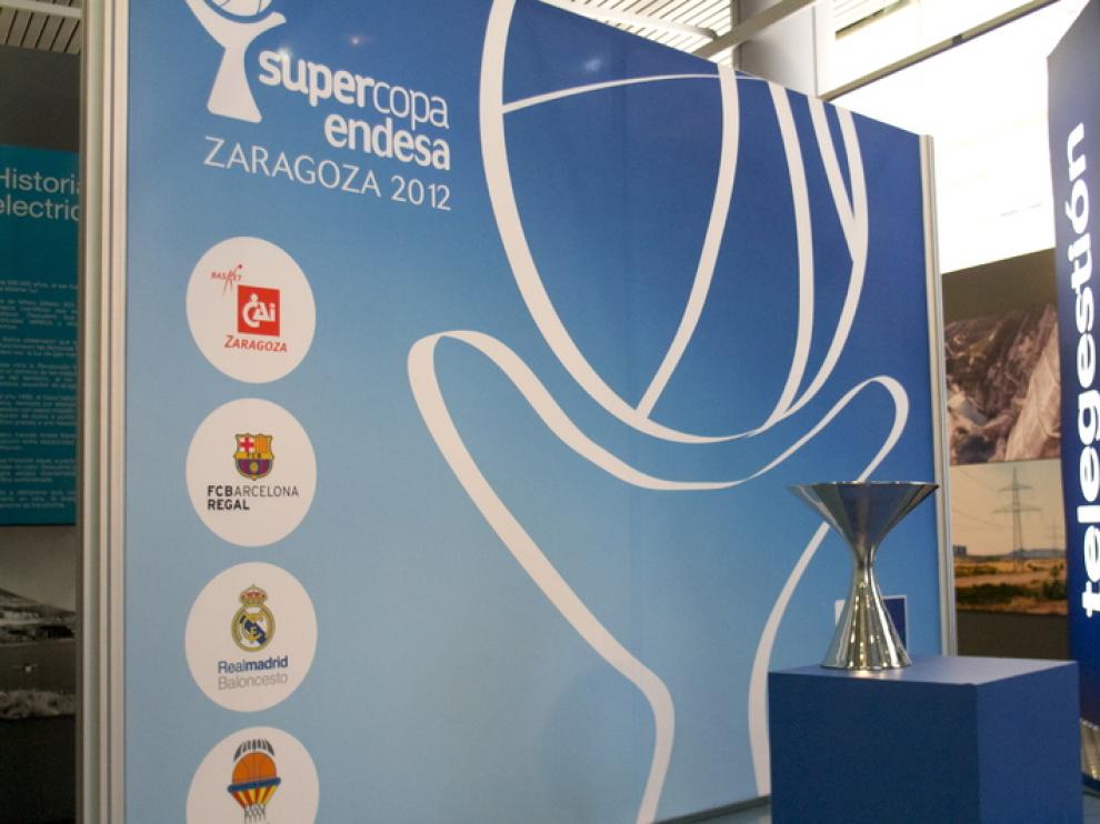 Los aficionados se podrán fotografiar con el trofeo