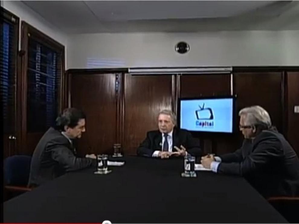 Imagen de la entrevista de Garzón y Medellín a Uribe