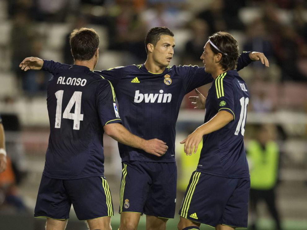 Cristiano Ronaldo celebra su gol de penalti ante el Rayo Vallecano.