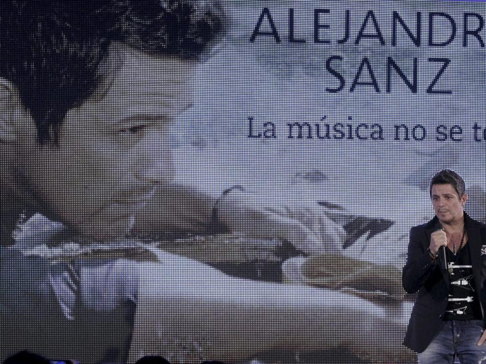 Alejandro Sanz presentando su último disco