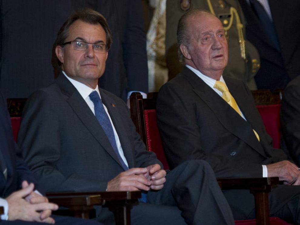 El Rey Juan Carlos junto a Artur Mas, esta noche