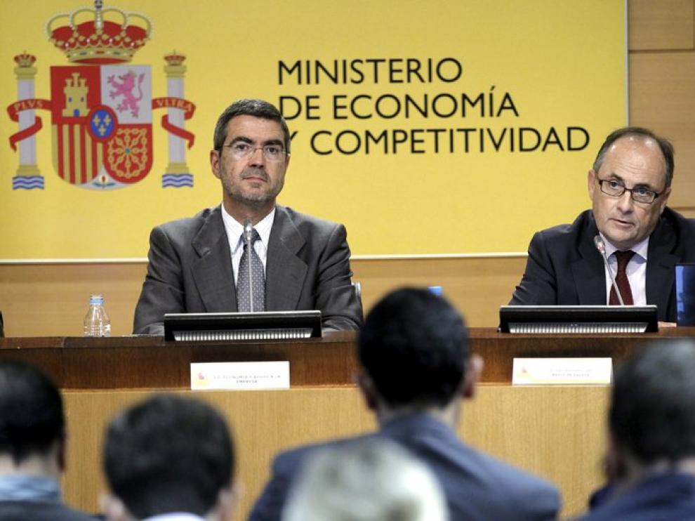 El gobernador del Banco de España y el secretario de Estado de Economía.