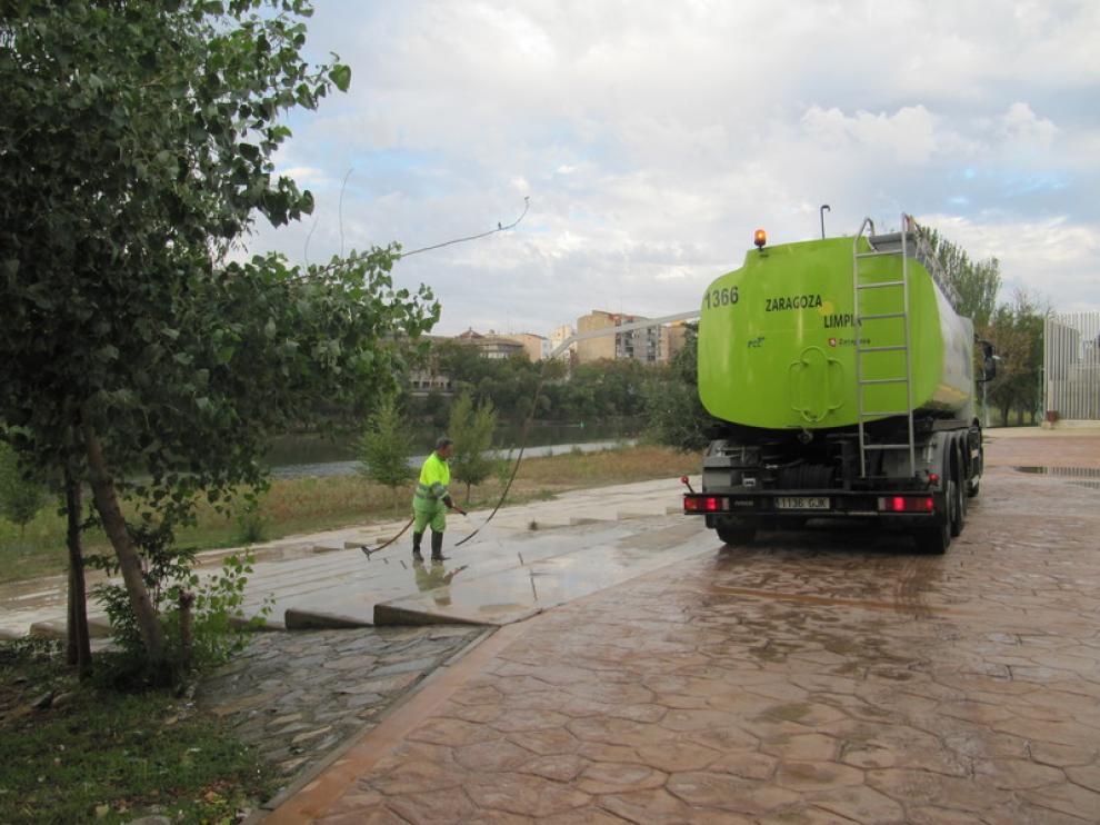 Brigada de FCC en el entorno de Helios