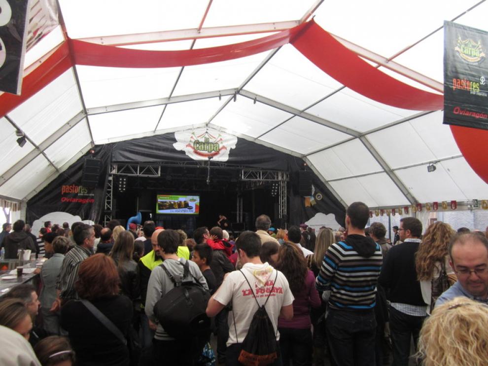 Actividad en la Carpa del Ternasco.