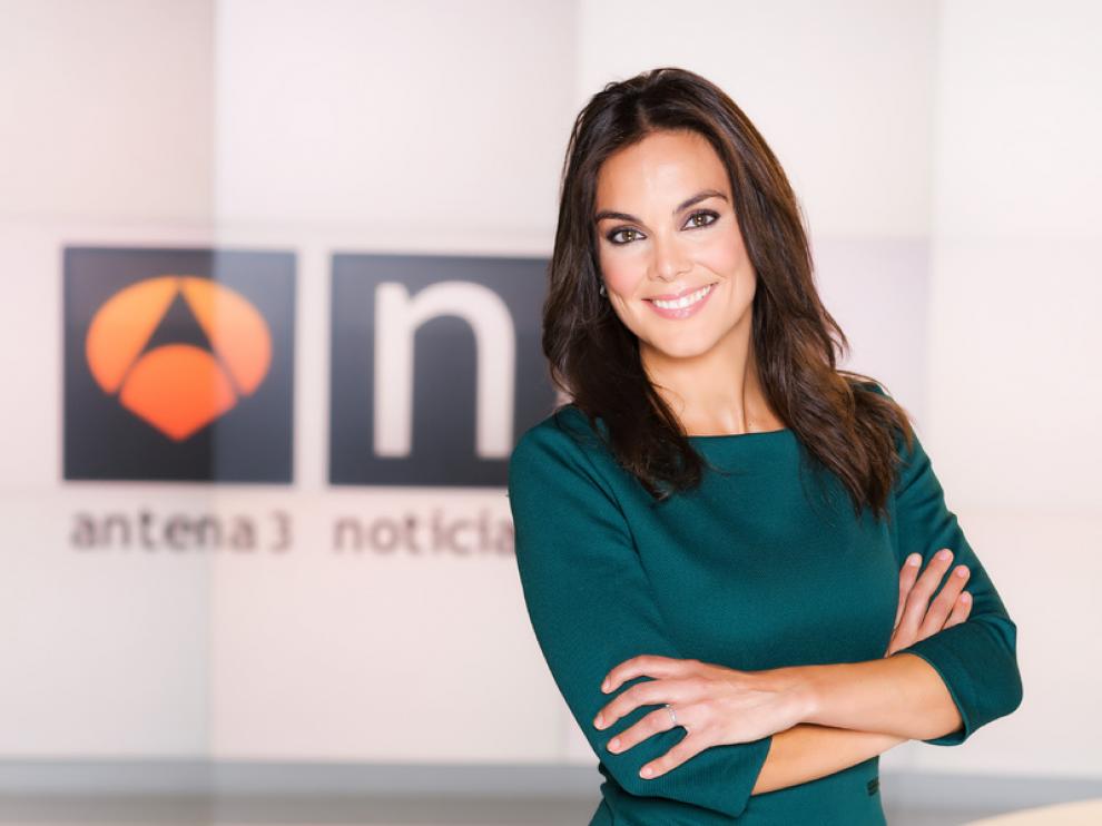 Mónica Carrillo, presentadora de televisión