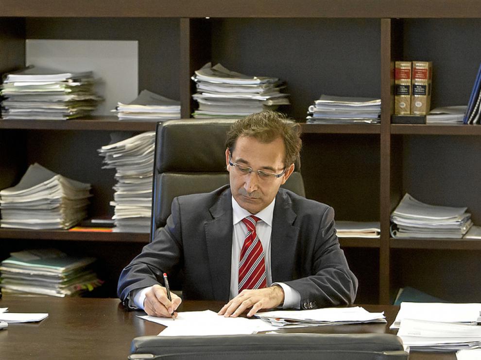 José Luis Saz, en su despacho.