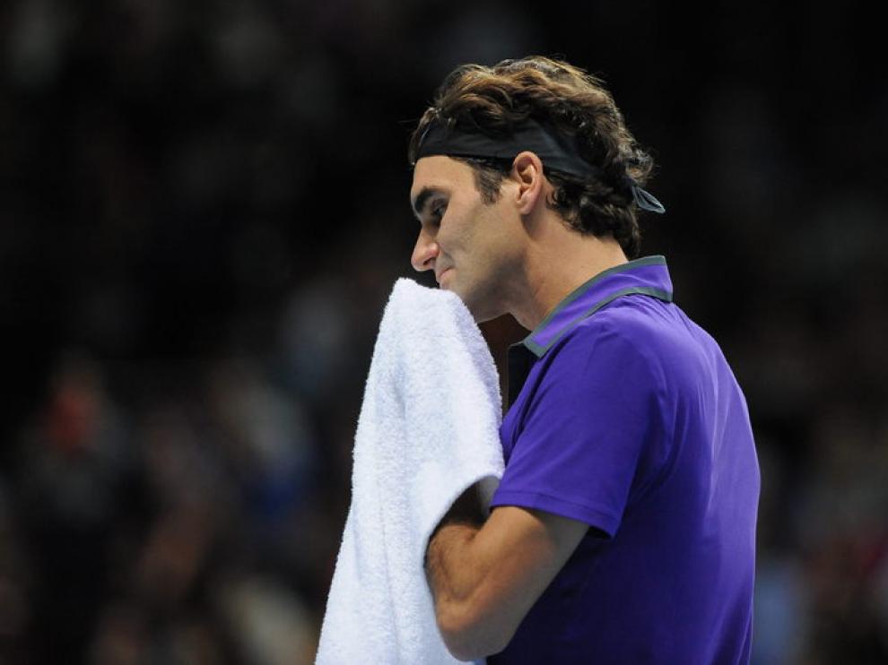 Federer se lamenta tras su derrota ante Del Potro