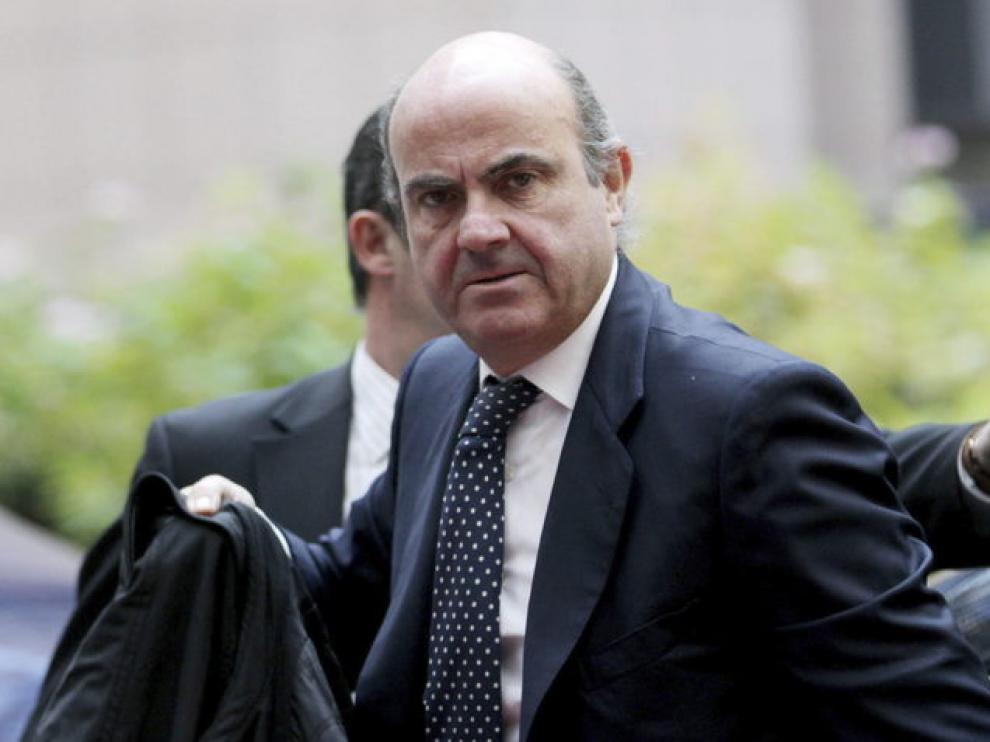 El ministro español Luis de Guindos, a su llegada a la reunión de los ministros de Finanzas de la eurozona.