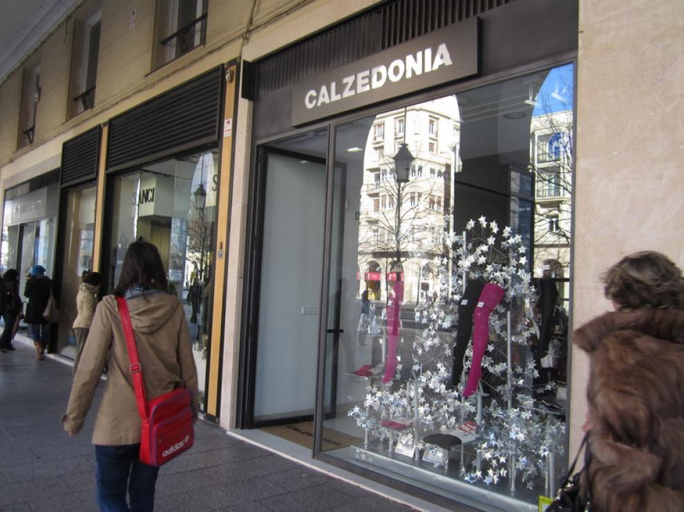 Varios comercios del paseo se quedaron sin luz.