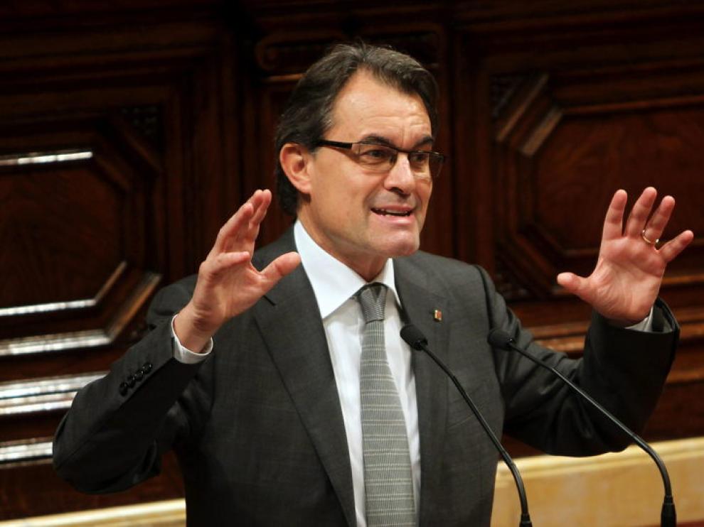 El líder de CiU, Artur Mas, interviene en el debate de investidura.