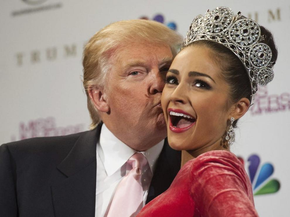 La estadounidense Olivia Culpo, Miss Universo 2012, y Donald Trump.