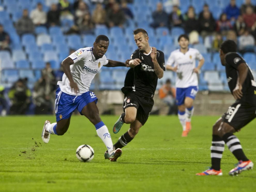 Romaric, con la camiseta del Real Zaragoza