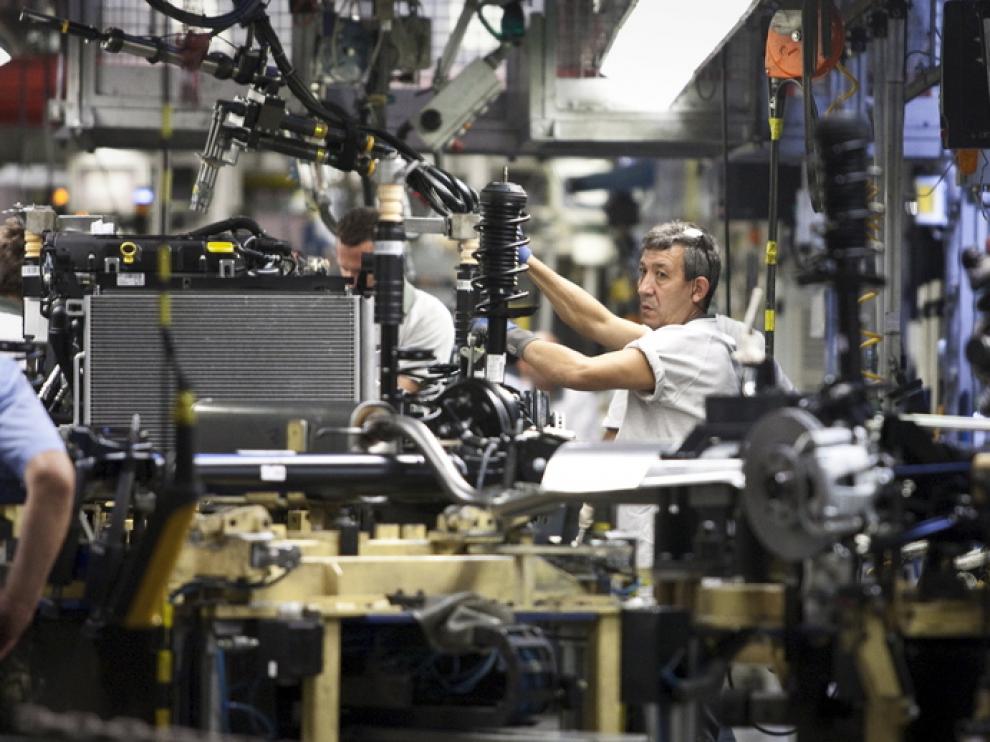 Línea de montaje de la planta de Opel en Figueruelas.
