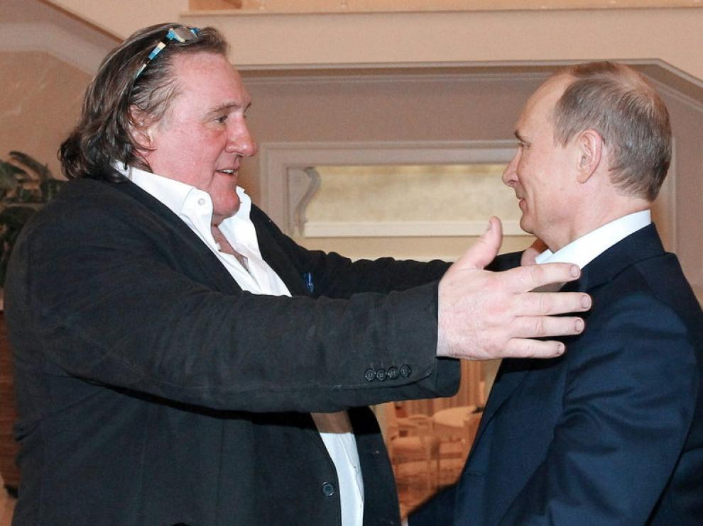 Las imágenes difundidas por la televisión rusa muestran a los dos abrazándose durante una reunión en Sochi