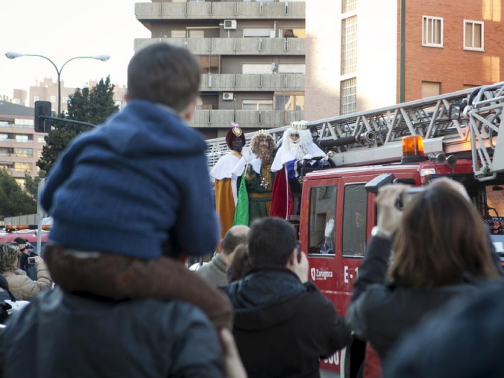 Imagen de archivo de los Reyes Magos en el hospital Clínico de Zaragoza.