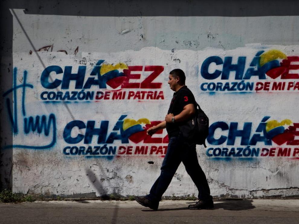 En las calles se ven numerosas muestras de ánimo y apoyo al presidente venezolano