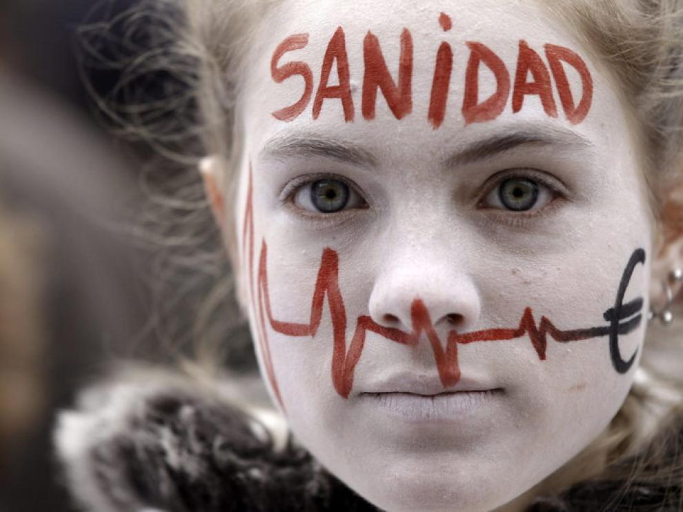 La primera 'marea blanca' del año congrega a miles de sanitarios en Madrid