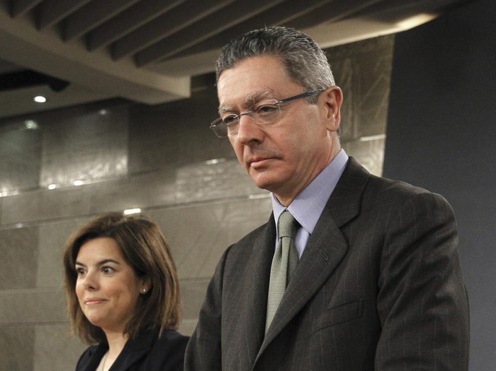 Gallardón y Soraya Sáenz de Santamaría en rueda de prensa
