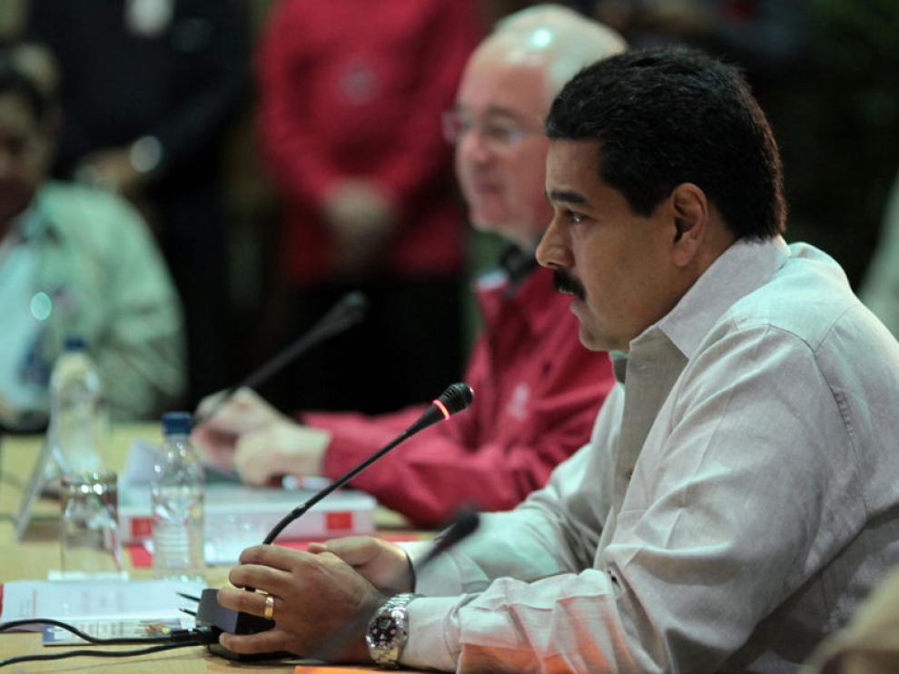 El vicepresidente Nicolás Maduro no puede tomar decisiones presidenciales