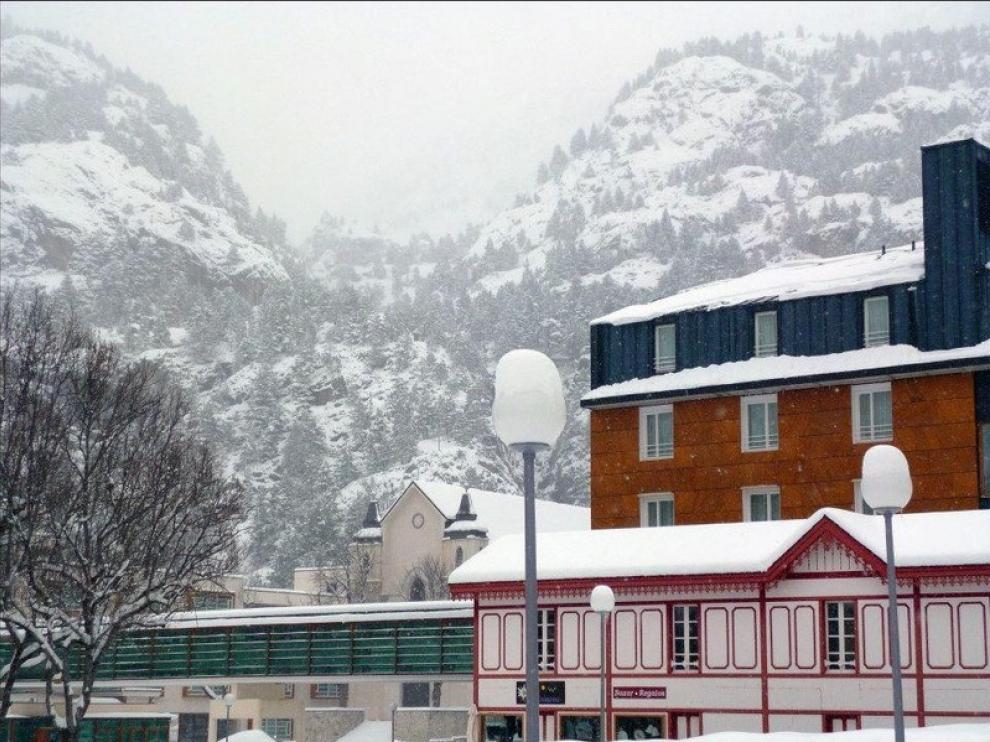 Nieve en el Balneario de Panticosa