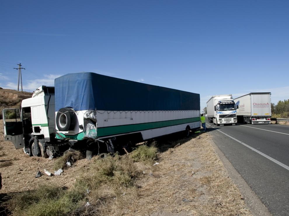 Accidente mortal en la N-232, cerca de Mallén