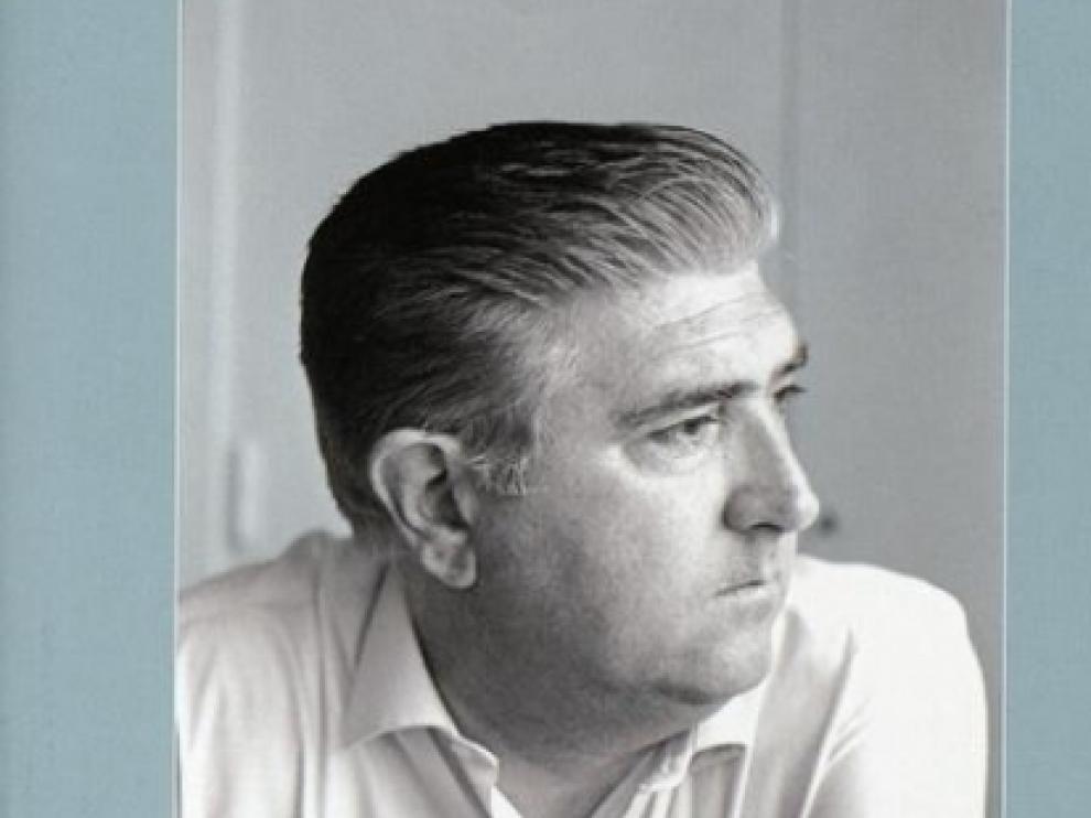 Gil Novales