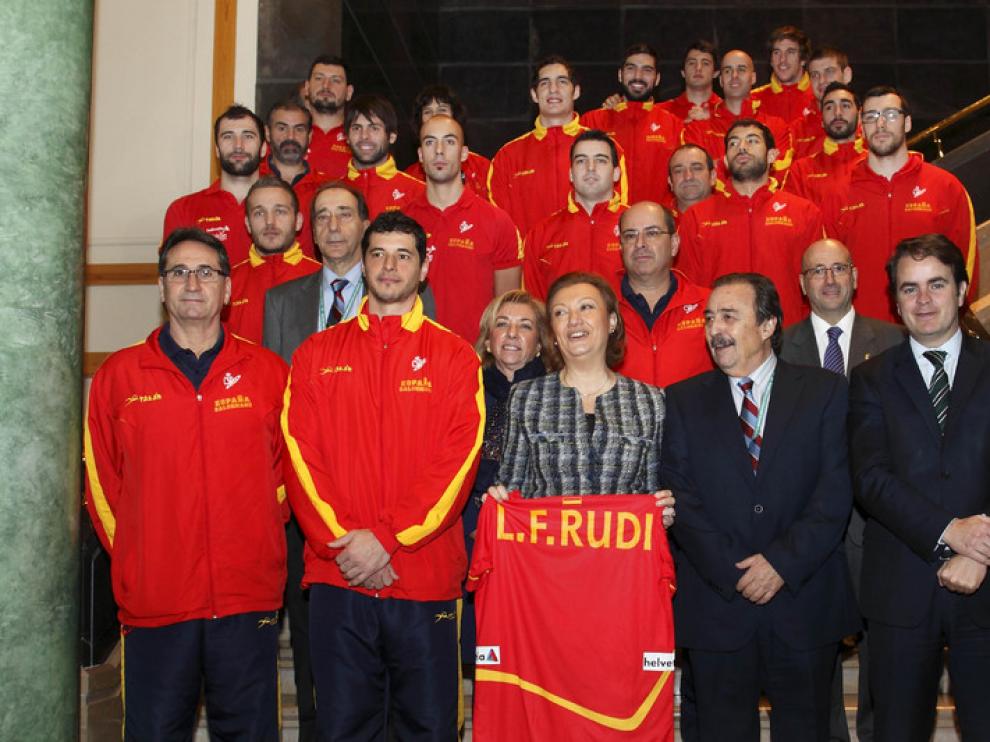 Rudi y Serrat con la selección española de balonmano