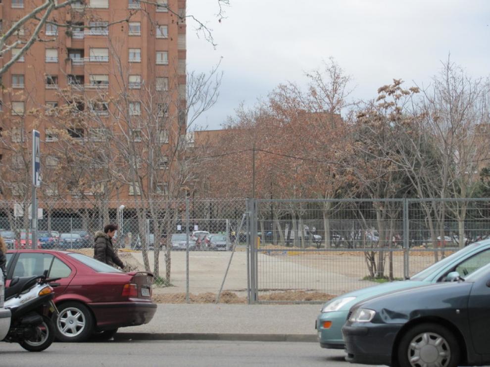 Solar que se usaba como aparcamiento