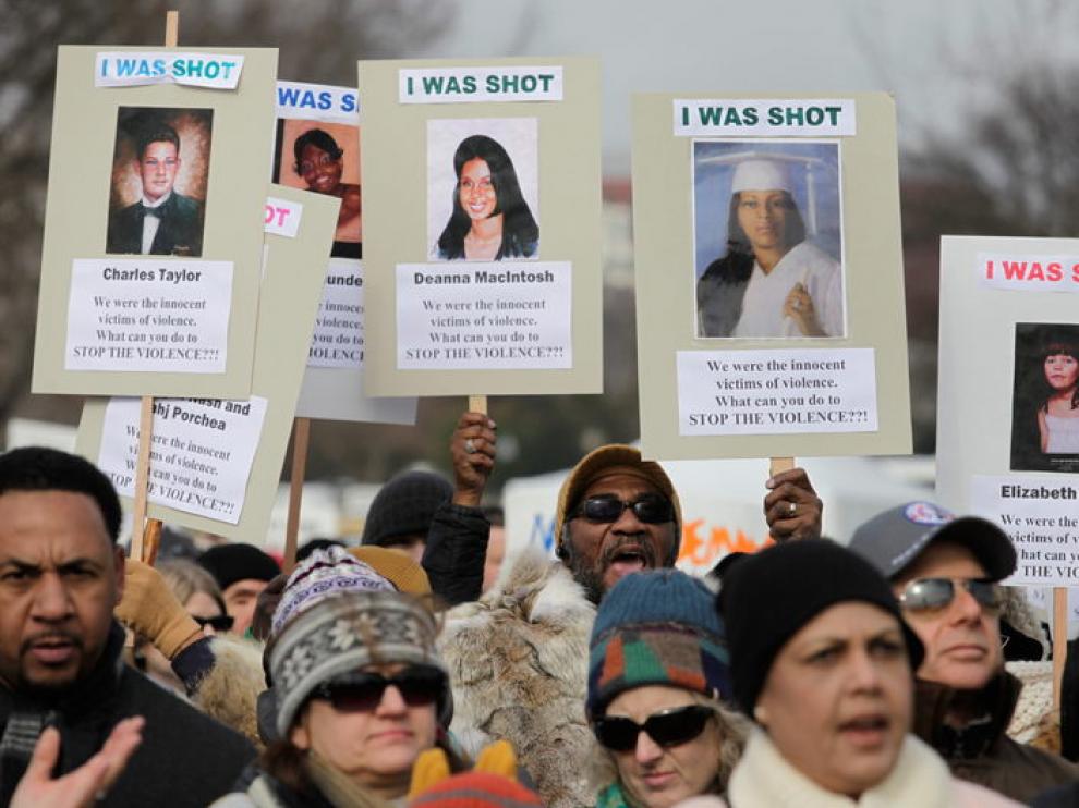 Miles de personas se manifiestan para pedir más control de armas