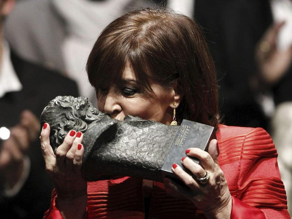 Concha Velasco recibe el Goya de Honor.